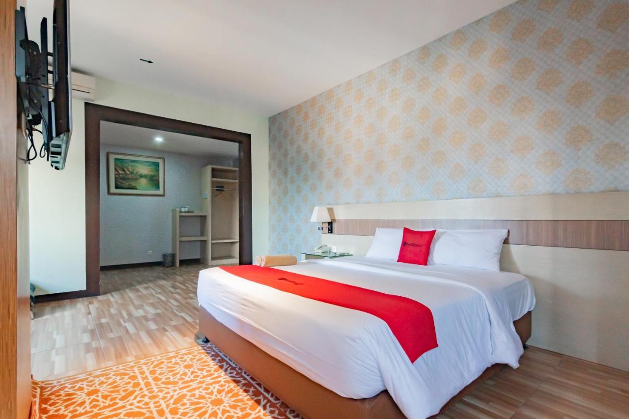 Reddoorz Premium Near Bandung Station Hotel Ngoại thất bức ảnh