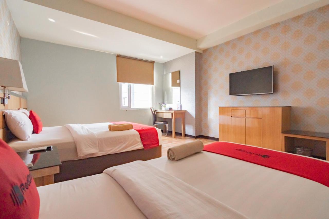 Reddoorz Premium Near Bandung Station Hotel Ngoại thất bức ảnh